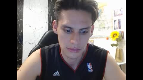 abraxasdelmundo online show from May 7, 2:51 am