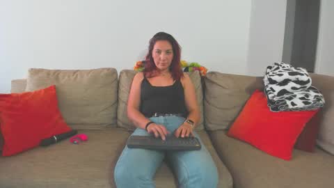 Snapshot of abril_fostter chatting on October 17, 6:01 pm abril_fostter online show from October 17, 6:01 pm