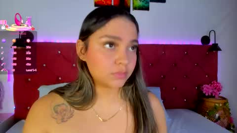 abril_gomez_11 online show from December 14, 9:32 pm