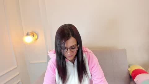 Abril jones online show from February 7, 4:27 am