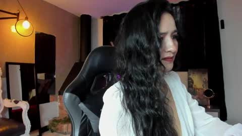 Abril online show from May 7, 3:41 pm