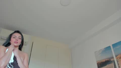 Helena online show from February 25, 10:30 am