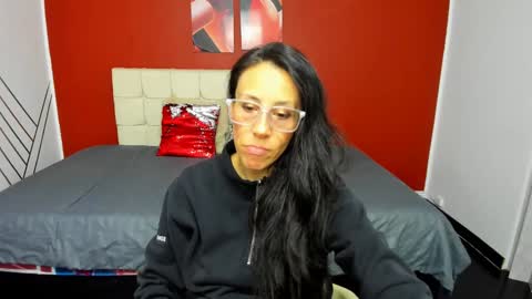 ABRIL online show from February 8, 8:53 pm