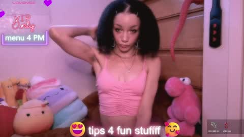 Peach online show from June 4, 2:39 am