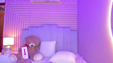 Snapshot of aby_lee_ chatting on January 3, 5:20 pm Aby online show from January 3, 5:20 pm