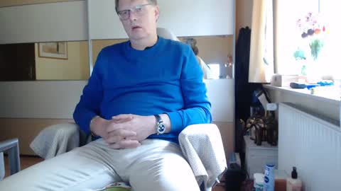 Snapshot of ach471 chatting on September 26, 7:05 am ach471 online show from September 26, 7:05 am