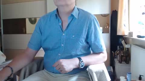 Snapshot of ach471 chatting on September 11, 11:33 am ach471 online show from September 11, 11:33 am