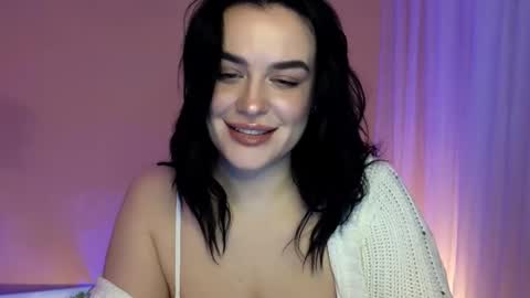 my inst   love inside 17 online show from February 28, 6:09 pm