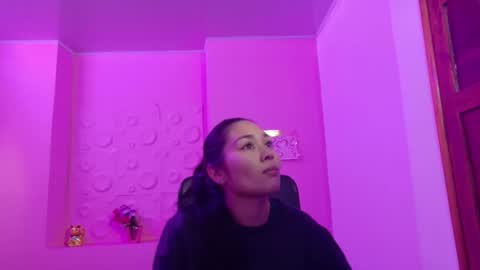 Adaira online show from November 13, 2:58 am