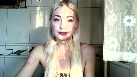 AdaJuliettesx online show from July 18, 2:57 am