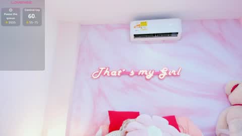Adalyn Cute online show from July 29, 11:43 am