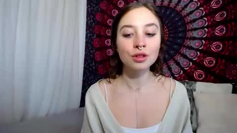 Adalyn online show from January 19, 7:18 am