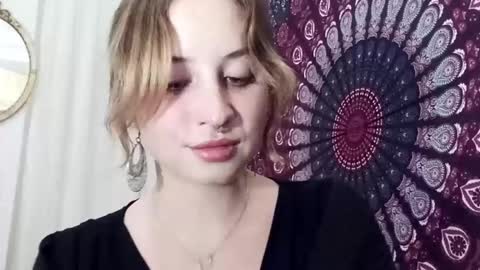 Snapshot of adalyndirty chatting on October 17, 6:56 pm Adalyn online show from October 17, 6:56 pm
