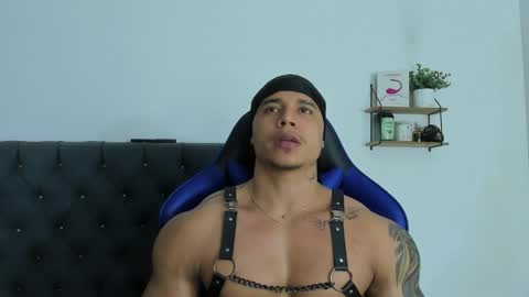 adam boss online show from April 1, 7:53 am