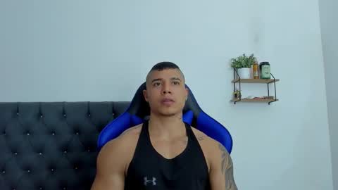 Snapshot of adam_boss chatting on October 21, 9:18 pm adam boss online show from October 21, 9:18 pm