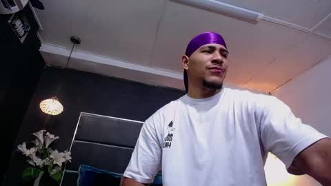 adam_fit19cm online show from September 11, 3:35 pm