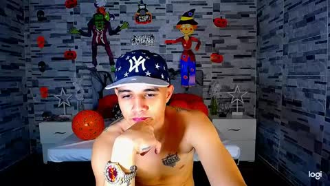 Snapshot of adam_hot11 chatting on October 9, 10:59 pm adam hot11 online show from October 9, 10:59 pm