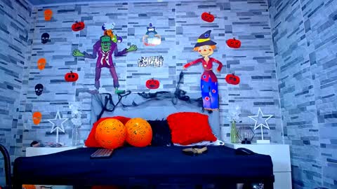 Snapshot of adam_hot11 chatting on October 14, 12:46 am adam hot11 online show from October 14, 12:46 am