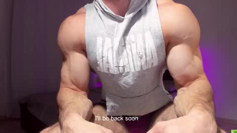 Snapshot of adam_muscle_ chatting on October 19, 1:05 pm Adam online show from October 19, 1:05 pm