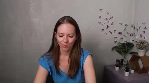 adamais_ online show from June 25, 5:23 am