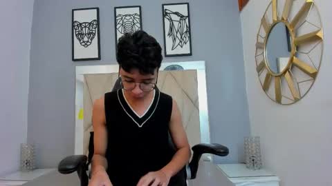 Adams Bobby online show from March 25, 11:06 am