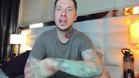 Snapshot of adamtatts chatting on October 16, 5:51 am Adam online show from October 16, 5:51 am