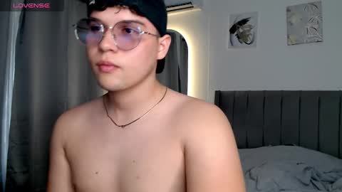 adan___tyler online show from October 20, 9:53 pm