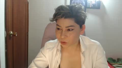 Snapshot of adan_romanoff chatting on September 19, 7:45 am adan_romanoff online show from September 19, 7:45 am