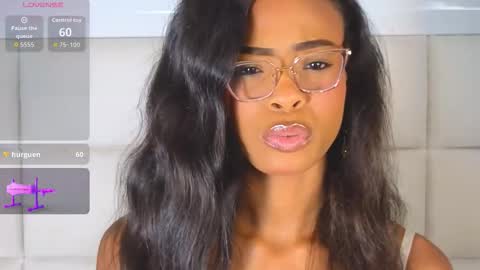 adarasmiith online show from March 4, 12:46 pm