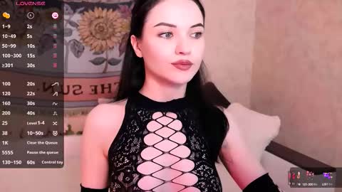 Snapshot of adelina999 chatting on October 16, 9:13 pm Adelina online show from October 16, 9:13 pm