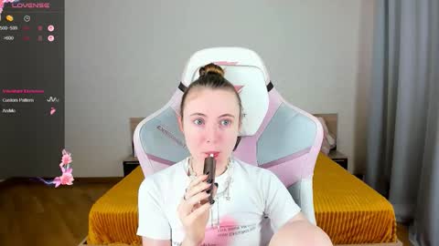 Adelina online show from October 26, 11:11 am