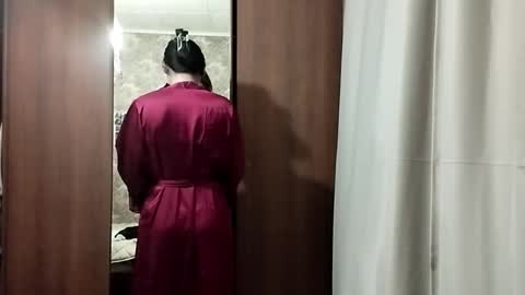 Anna online show from January 14, 4:04 pm