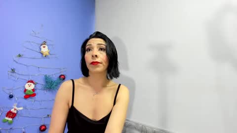 Adelle online show from December 2, 11:07 am