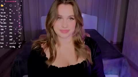 Snapshot of adelynnn chatting on September 13, 8:33 pm Ada online show from September 13, 8:33 pm