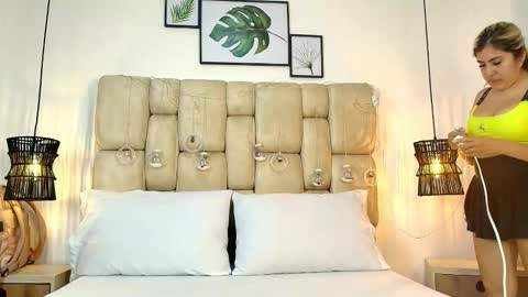 AdharaSmithh online show from January 7, 7:19 pm