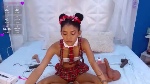 adisson_petite1 online show from March 2, 5:41 pm