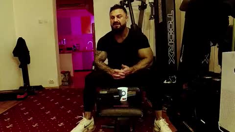 Adonis online show from October 3, 7:55 pm