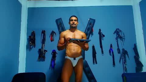 adonisdios online show from May 9, 3:18 pm