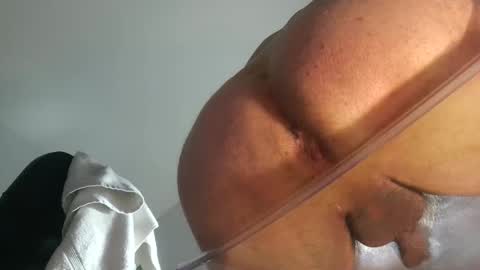 adonysse online show from November 10, 9:01 am