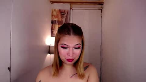 Snapshot of adorabletsforyouxx chatting on October 14, 6:33 pm adorabletsforyouxx online show from October 14, 6:33 pm