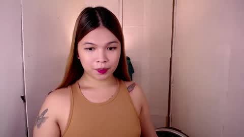 Snapshot of adorabletsforyouxx chatting on February 6, 7:29 pm adorabletsforyouxx online show from February 6, 7:29 pm