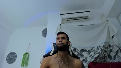 Snapshot of adri_sexboy229 chatting on October 12, 6:39 am adri_sexboy229 online show from October 12, 6:39 am