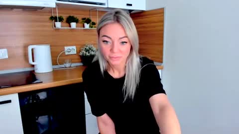 Adriana online show from June 14, 12:40 pm