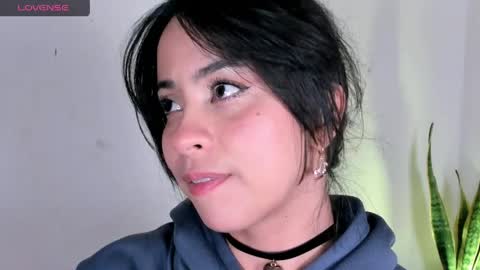 adrianny online show from June 4, 8:20 am