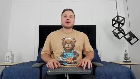 Snapshot of adrien_roche888 chatting on March 9, 11:14 pm Adrein Roche online show from March 9, 11:14 pm