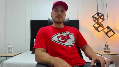 Snapshot of adrien_roche888 chatting on October 16, 11:25 pm Adrein Roche online show from October 16, 11:25 pm