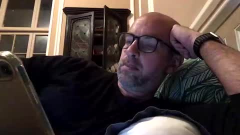 adrienfromparis online show from February 20, 7:49 pm