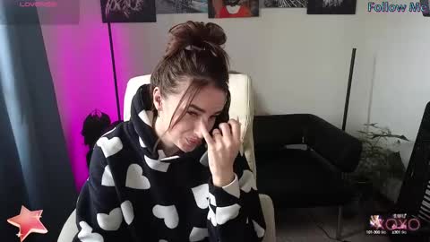 Snapshot of adrihanna chatting on March 12, 6:40 am Adriana online show from March 12, 6:40 am