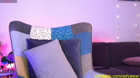 Snapshot of ady_w_o_w chatting on December 7, 10:28 am Ada online show from December 7, 10:28 am