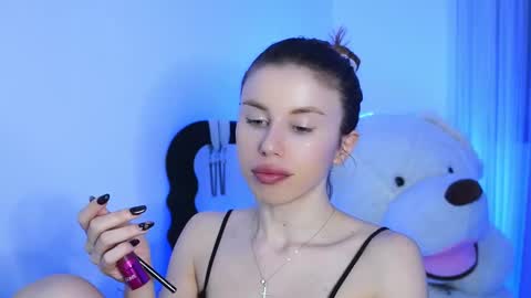 Aelia online show from March 16, 6:23 pm